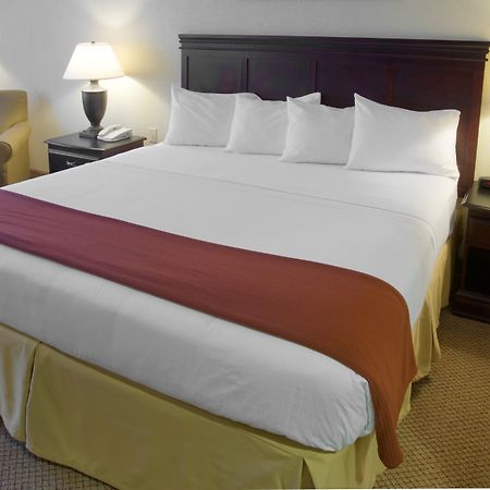 Holiday Inn Express Hotel & Suites Lucedale By Ihg חדר תמונה