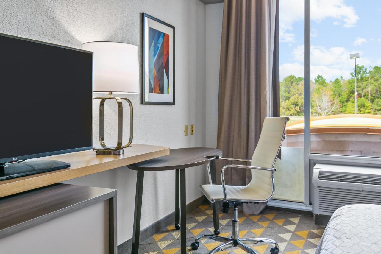 Holiday Inn Express Hotel & Suites Lucedale By Ihg מראה חיצוני תמונה