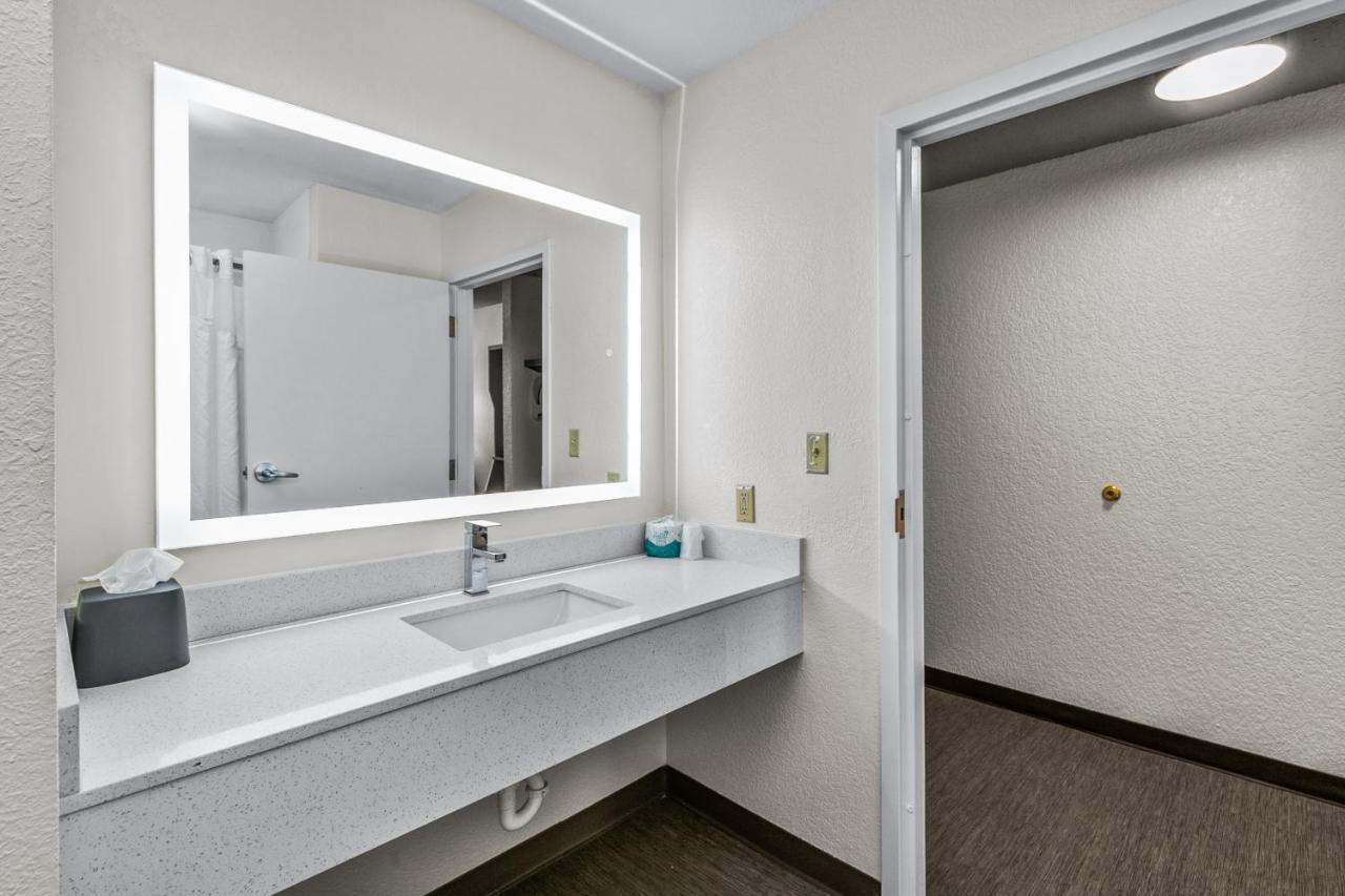 Holiday Inn Express Hotel & Suites Lucedale By Ihg מראה חיצוני תמונה
